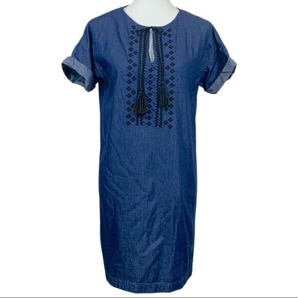 Old Navy Dress Blue Denim Chambray Tassel Embroidered Shift Women's Size Small - Picture 11 of 11